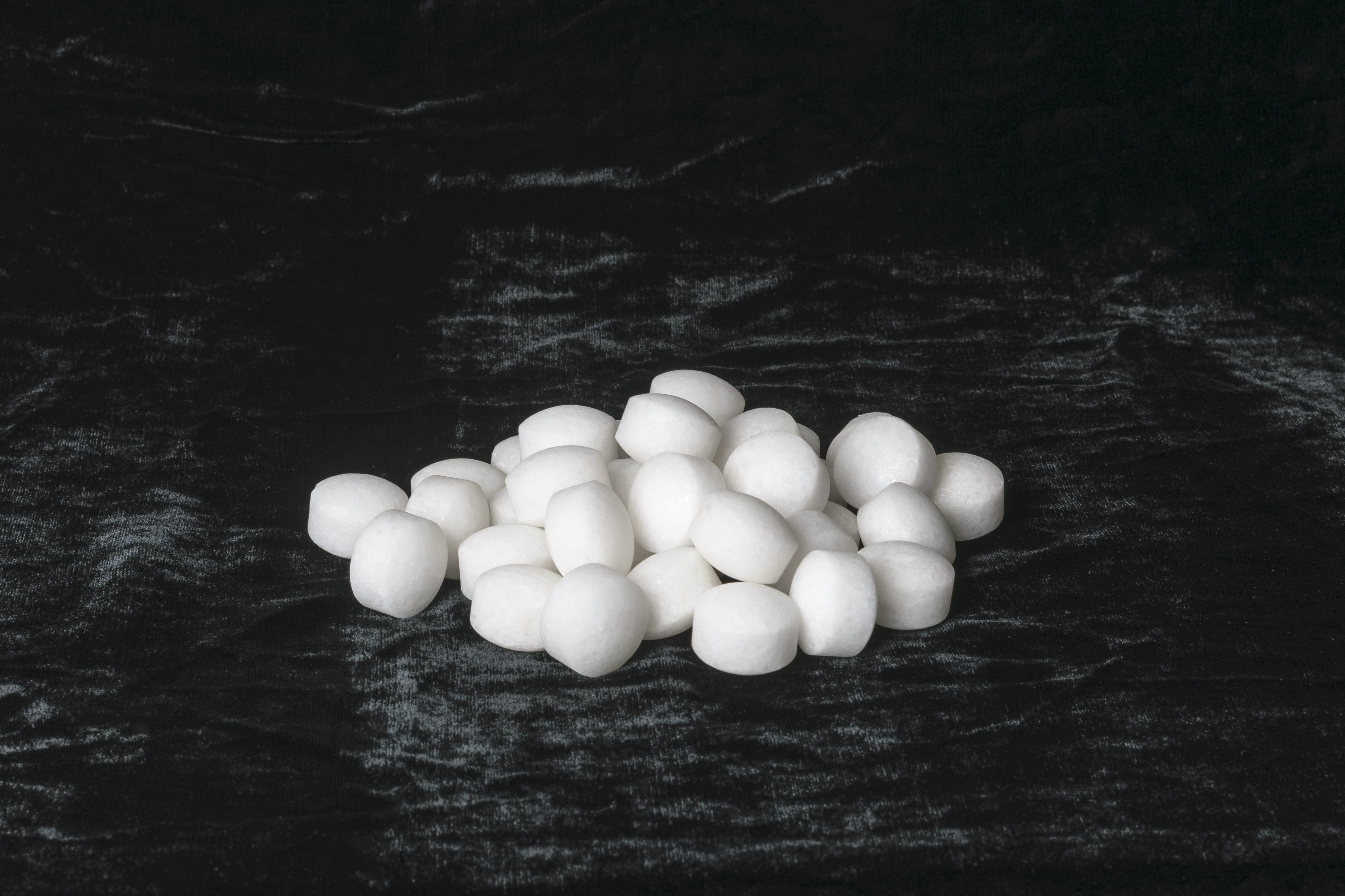 Insect Mothballs Tablets, Natural Camphor Tablet