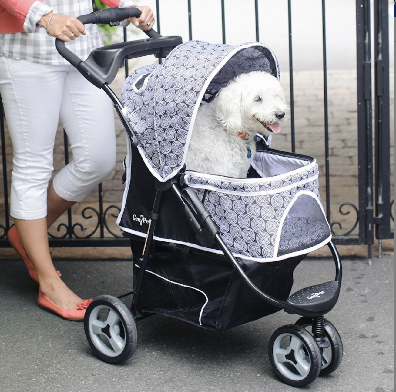6 Luxury Dog Strollers for Stylish Pooches - Hey, Djangles.