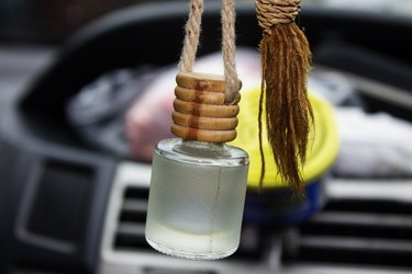 Car natural air freshener bottle