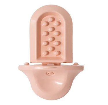 Groov crate popsicle toy in peach color.