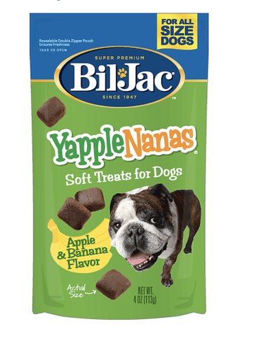 soft chicken dog treats with apple and banana flavors