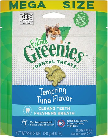 Greenies Feline Tempting Tuna-Flavored Adult Dental Cat Treats, 4.6-oz Bag