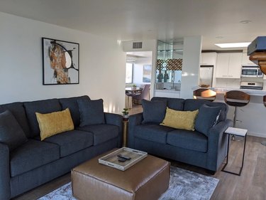 Nice living room in vacation duplex in Venice Beach