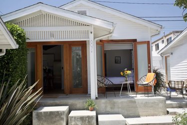 Stylish Venice Beach bungalow with veranda