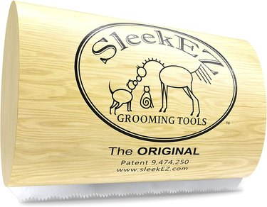 SleekEZ Deshedding Grooming Tool