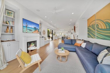 Light and bright great room area in Huntington Beach home.