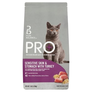 Pure Balance Turkey Flavor Dry Cat Food for Adult