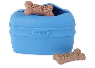 Dexas Popware For Pets Silicone Pooch Pouch Dog Treat Holder in Blue