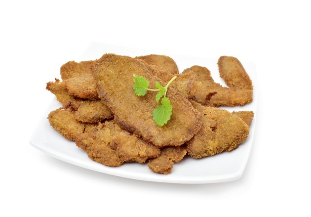 cooked breaded fillets of seitan