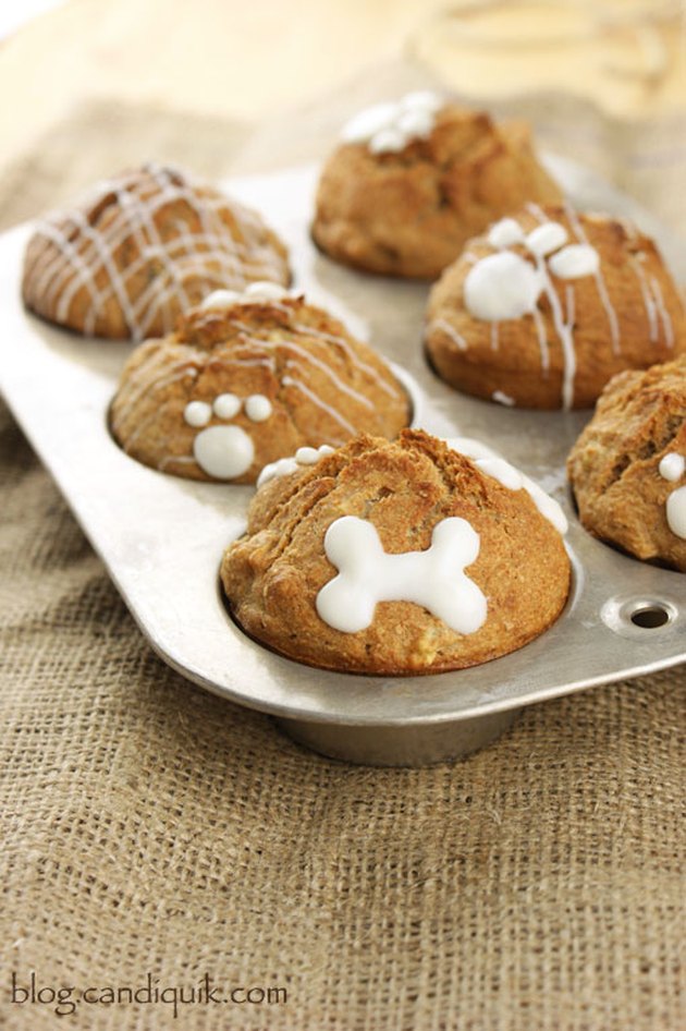 apple crunch pupcakes