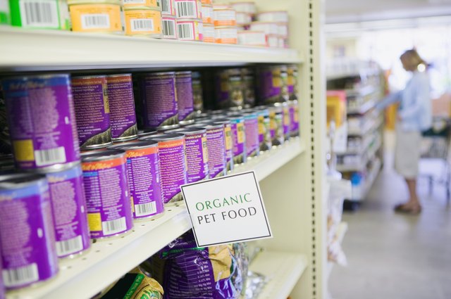 Organic pet food